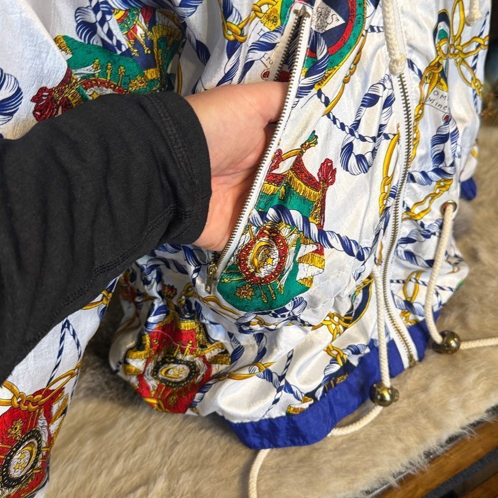 Colorful Patterned Hooded Jacket - Picture 3 of 7